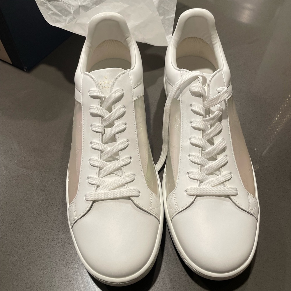 New and Authentic louis vuitton 1a8mak luxembourg sneakers in size 39.5 - Picture 3 of 16